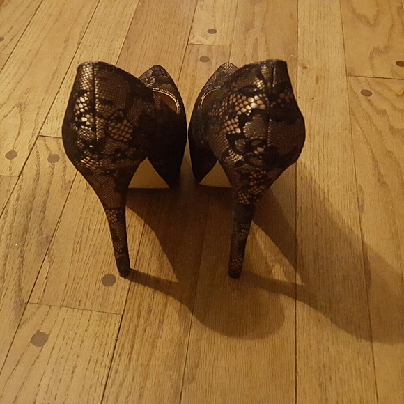 Heels - Picture 2 of 6